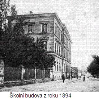 bousov_skola.jpg